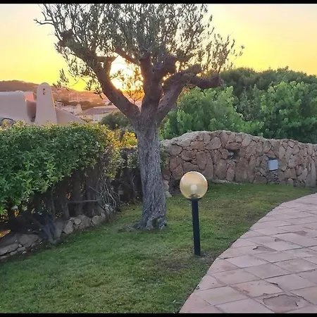 In Centro A Villa *